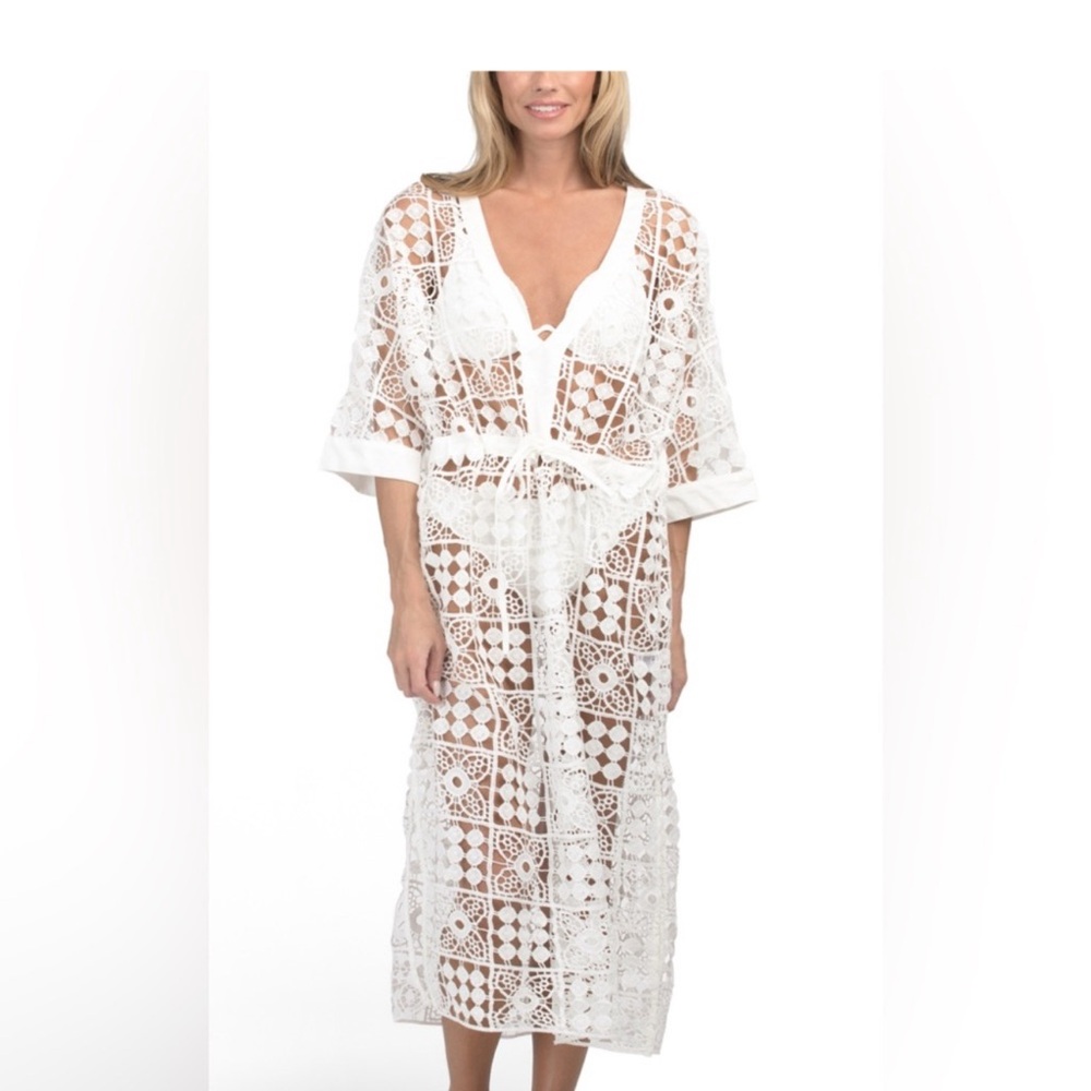 White Crochet Swimsuit Cover Up - New 🌴🌴🌴🌴